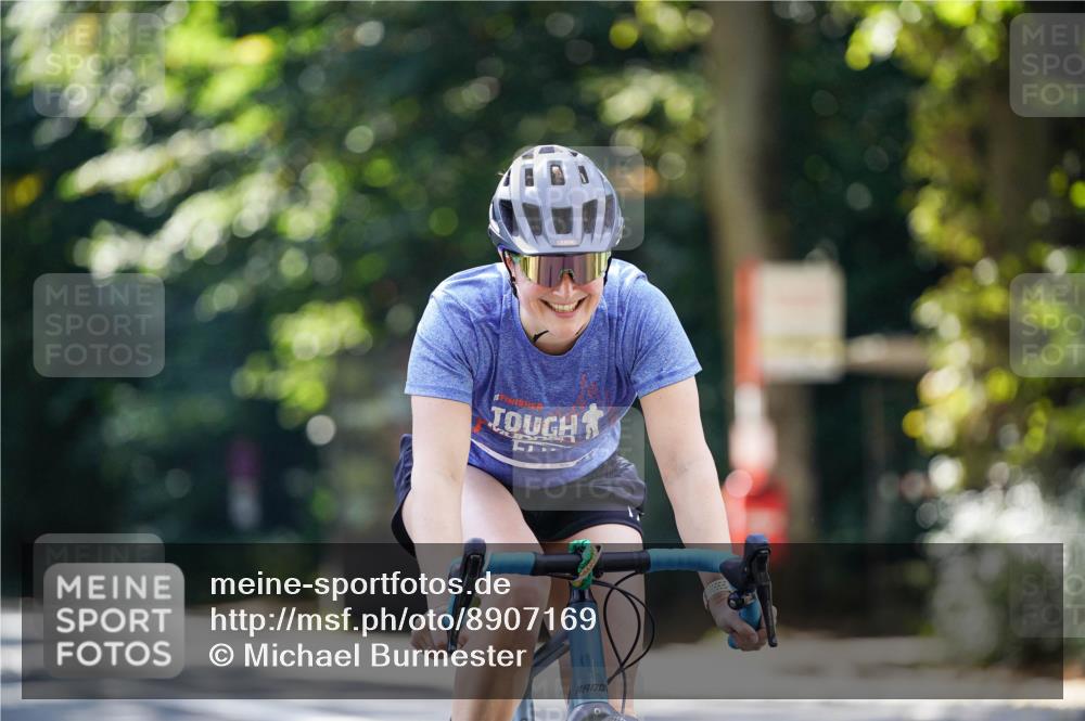 14.09.2025 - Stadtparktriathlon Michael Burmester http://msf.ph/oto/8907169 14.09.2025 13:33:46 Radfahren 1460, 1462, 1517, 1526 meine-sportfotos.de