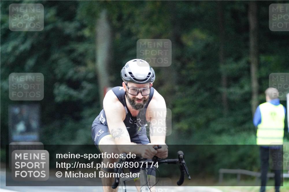 14.09.2025 - Stadtparktriathlon Michael Burmester http://msf.ph/oto/8907174 14.09.2025 09:17:14 Radfahren 312, 325, 360, 369, 391, 408, 416, 463 meine-sportfotos.de