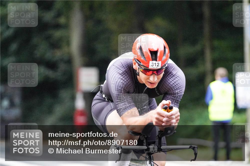 14.09.2025 - Stadtparktriathlon Michael Burmester http://msf.ph/oto/8907180 14.09.2025 09:17:15 Radfahren 312, 325, 360, 369, 391, 408, 416, 463 meine-sportfotos.de