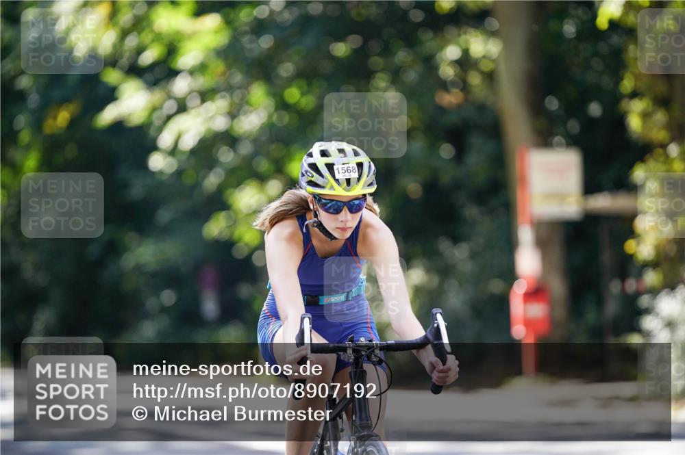 14.09.2025 - Stadtparktriathlon Michael Burmester http://msf.ph/oto/8907192 14.09.2025 13:34:11 Radfahren 1443, 1522, 1558, 1568 meine-sportfotos.de
