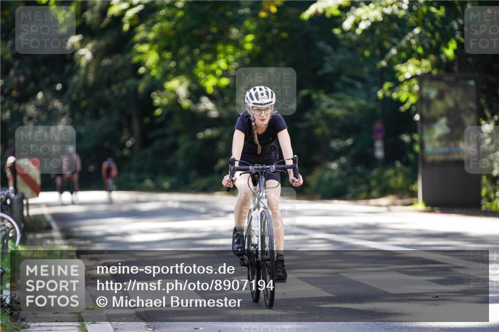 14.09.2025 - Stadtparktriathlon Michael Burmester http://msf.ph/oto/8907194 14.09.2025 13:34:15 Radfahren 1443, 1522, 1568 meine-sportfotos.de