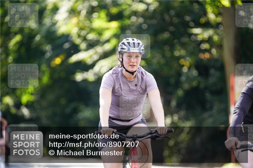 14.09.2025 - Stadtparktriathlon Michael Burmester http://msf.ph/oto/8907207 14.09.2025 13:34:27 Radfahren 1427, 1442, 1454, 1467, 1474, 1507, 1515, 1537 meine-sportfotos.de