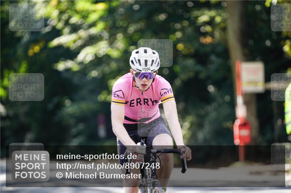 14.09.2025 - Stadtparktriathlon Michael Burmester http://msf.ph/oto/8907248 14.09.2025 13:34:46 Radfahren 1498, 1538, 1553, 1556, 1583 meine-sportfotos.de