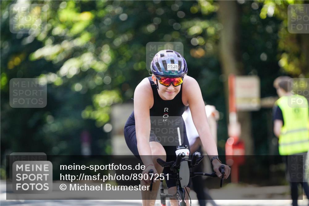 14.09.2025 - Stadtparktriathlon Michael Burmester http://msf.ph/oto/8907251 14.09.2025 13:34:51 Radfahren 1538, 1556 meine-sportfotos.de