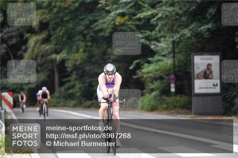 14.09.2025 - Stadtparktriathlon Michael Burmester http://msf.ph/oto/8907268 14.09.2025 09:18:02 Radfahren 307, 321, 322, 332, 412, 475 meine-sportfotos.de