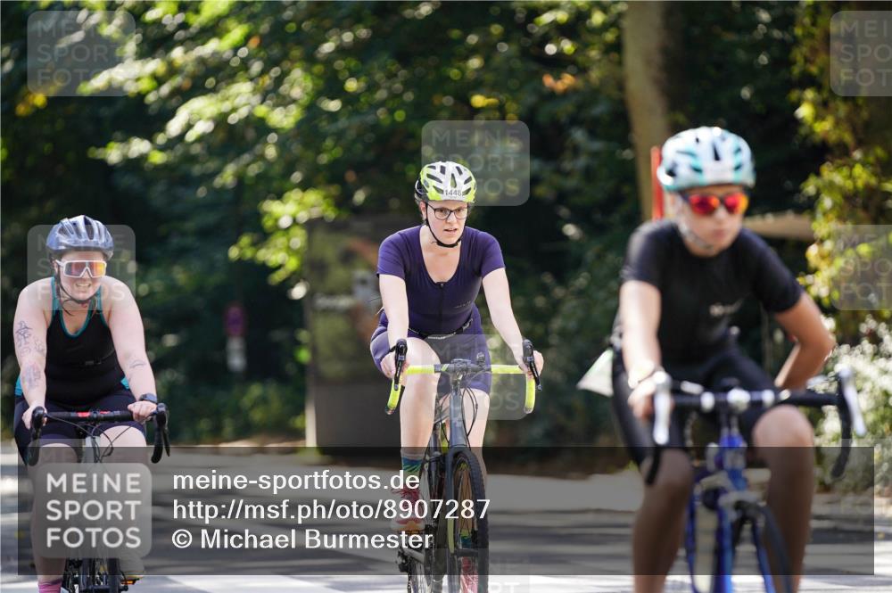 14.09.2025 - Stadtparktriathlon Michael Burmester http://msf.ph/oto/8907287 14.09.2025 13:35:36 Radfahren 1429, 1431, 1448, 1480, 1489, 1501, 1519, 1589 meine-sportfotos.de