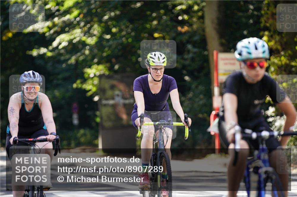 14.09.2025 - Stadtparktriathlon Michael Burmester http://msf.ph/oto/8907289 14.09.2025 13:35:37 Radfahren 1429, 1431, 1448, 1480, 1501, 1519, 1589 meine-sportfotos.de