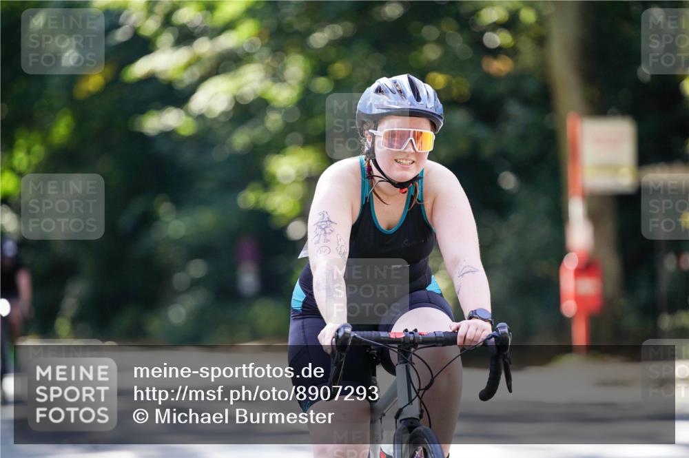 14.09.2025 - Stadtparktriathlon Michael Burmester http://msf.ph/oto/8907293 14.09.2025 13:35:38 Radfahren 1429, 1431, 1448, 1480, 1501, 1519, 1589 meine-sportfotos.de