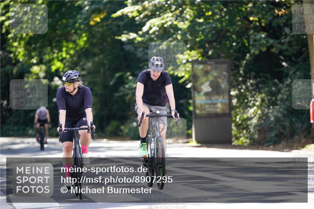 14.09.2025 - Stadtparktriathlon Michael Burmester http://msf.ph/oto/8907295 14.09.2025 13:35:40 Radfahren 1429, 1431, 1448, 1453, 1473, 1480, 1501, 1519, 1589 meine-sportfotos.de