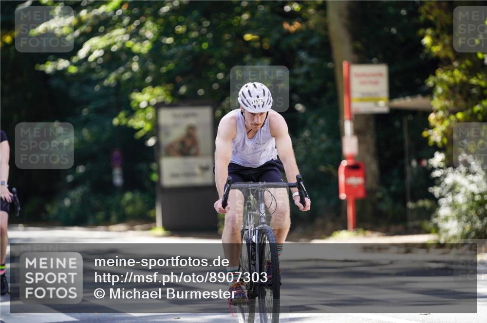14.09.2025 - Stadtparktriathlon Michael Burmester http://msf.ph/oto/8907303 14.09.2025 13:35:46 Radfahren 1431, 1453, 1473, 1501 meine-sportfotos.de