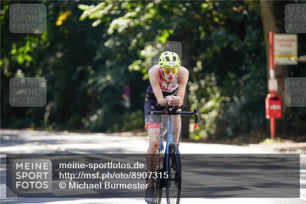 14.09.2025 - Stadtparktriathlon Michael Burmester http://msf.ph/oto/8907315 14.09.2025 13:36:10 Radfahren 1547, 1552 meine-sportfotos.de