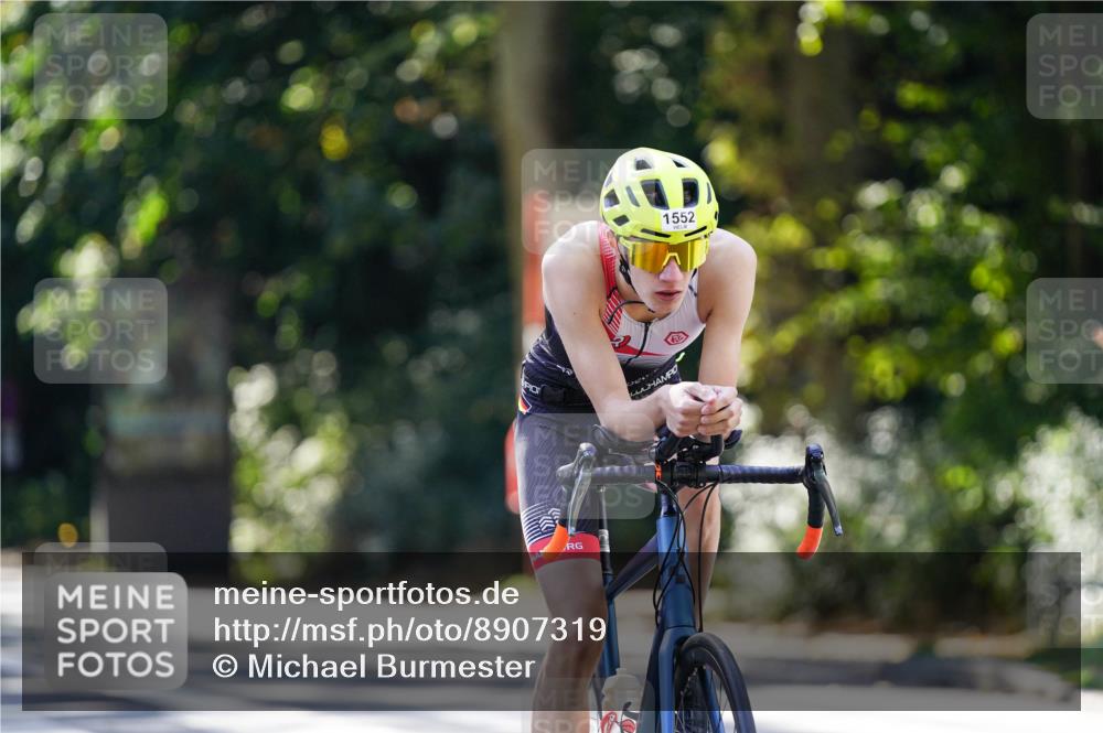 14.09.2025 - Stadtparktriathlon Michael Burmester http://msf.ph/oto/8907319 14.09.2025 13:36:11 Radfahren 1547, 1552 meine-sportfotos.de