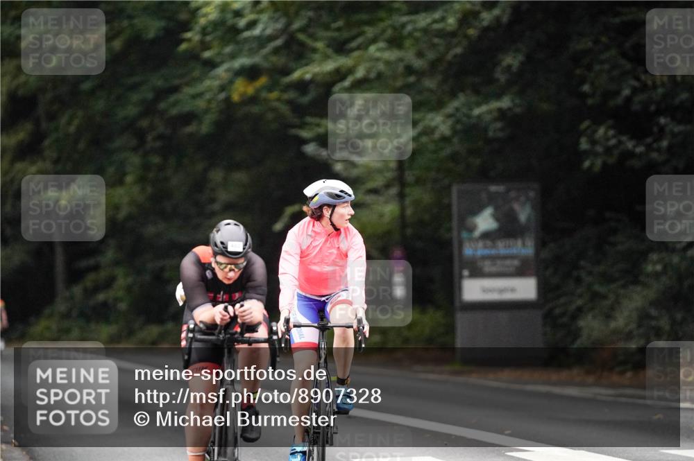 14.09.2025 - Stadtparktriathlon Michael Burmester http://msf.ph/oto/8907328 14.09.2025 09:18:32 Radfahren 358, 374, 415, 483 meine-sportfotos.de