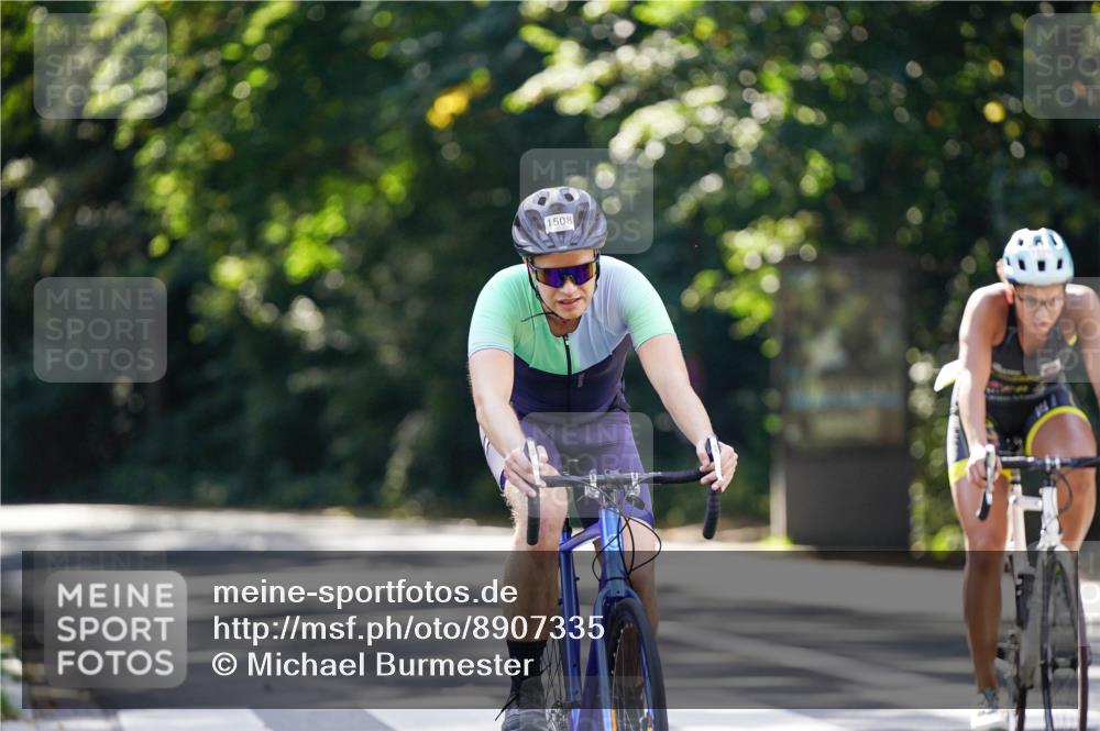 14.09.2025 - Stadtparktriathlon Michael Burmester http://msf.ph/oto/8907335 14.09.2025 13:36:36 Radfahren 1476, 1508, 1525, 1536, 1549 meine-sportfotos.de