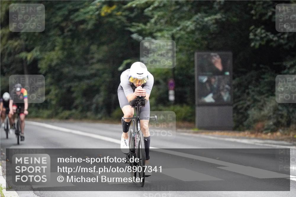 14.09.2025 - Stadtparktriathlon Michael Burmester http://msf.ph/oto/8907341 14.09.2025 09:18:39 Radfahren 316, 358, 415, 455, 483, 493 meine-sportfotos.de