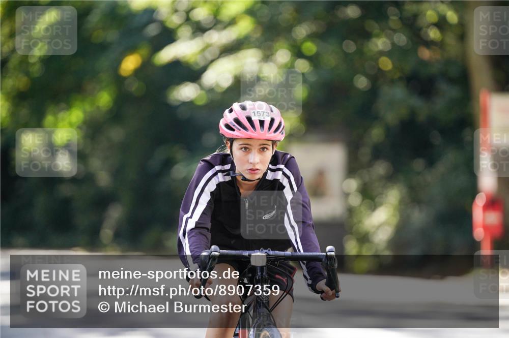14.09.2025 - Stadtparktriathlon Michael Burmester http://msf.ph/oto/8907359 14.09.2025 13:37:09 Radfahren 1573 meine-sportfotos.de