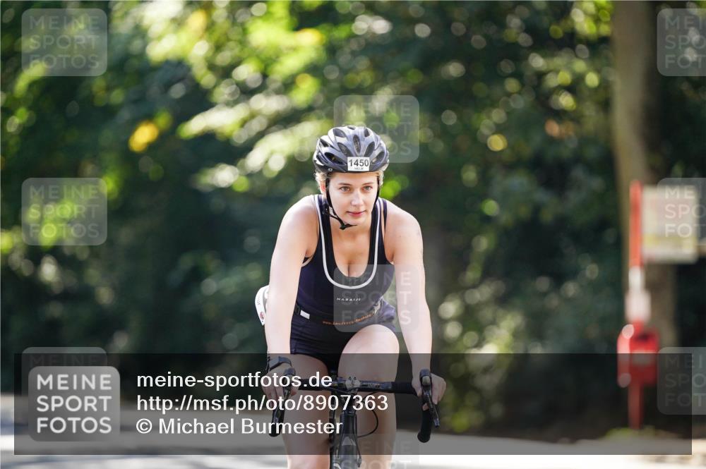 14.09.2025 - Stadtparktriathlon Michael Burmester http://msf.ph/oto/8907363 14.09.2025 13:37:21 Radfahren 1450 meine-sportfotos.de