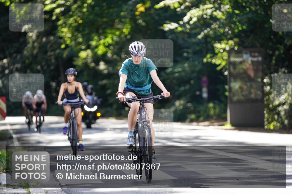 14.09.2025 - Stadtparktriathlon Michael Burmester http://msf.ph/oto/8907367 14.09.2025 13:37:29 Radfahren 1438, 1439, 1543, 1545, 1551 meine-sportfotos.de