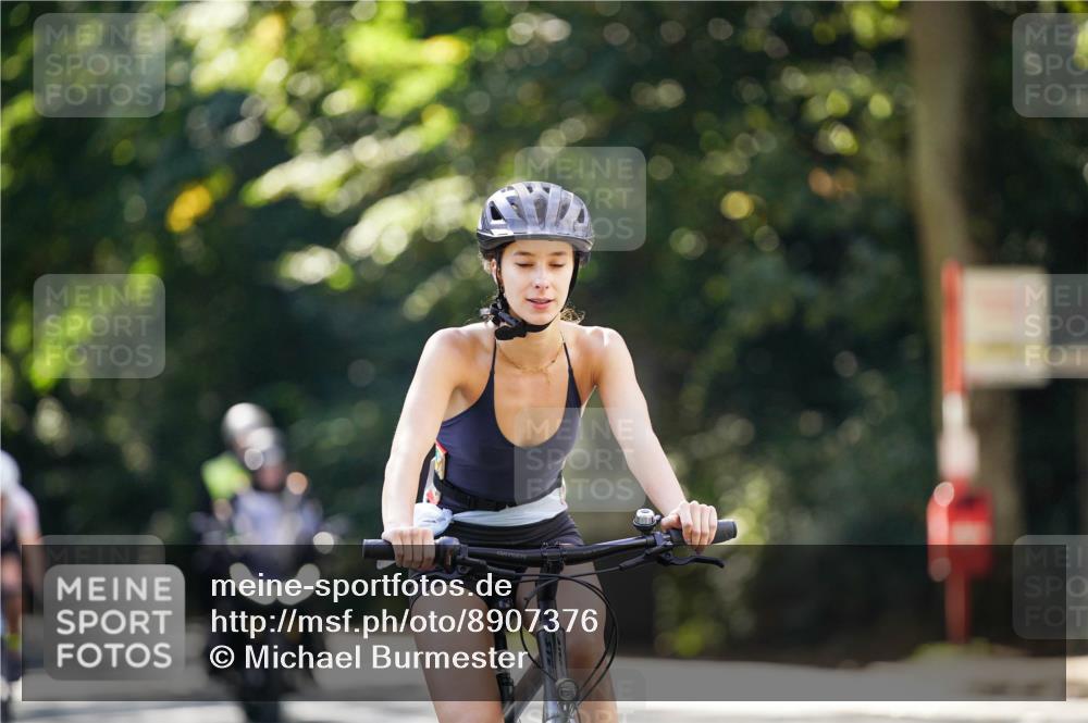 14.09.2025 - Stadtparktriathlon Michael Burmester http://msf.ph/oto/8907376 14.09.2025 13:37:32 Radfahren 1438, 1439, 1543, 1545, 1551 meine-sportfotos.de