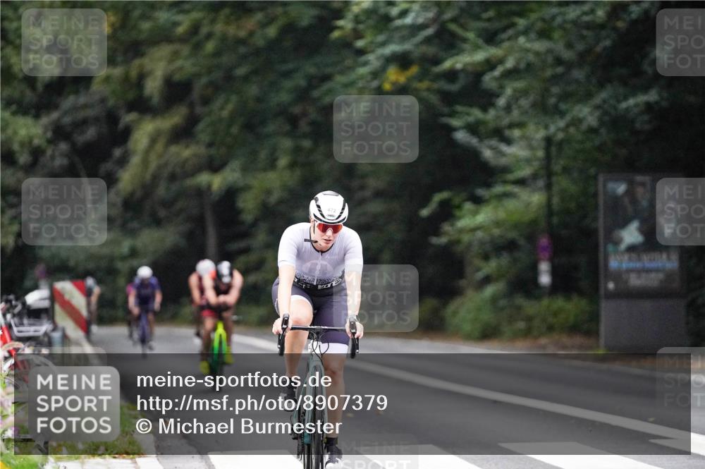 14.09.2025 - Stadtparktriathlon Michael Burmester http://msf.ph/oto/8907379 14.09.2025 09:19:02 Radfahren 314, 334, 422, 431, 472, 482 meine-sportfotos.de