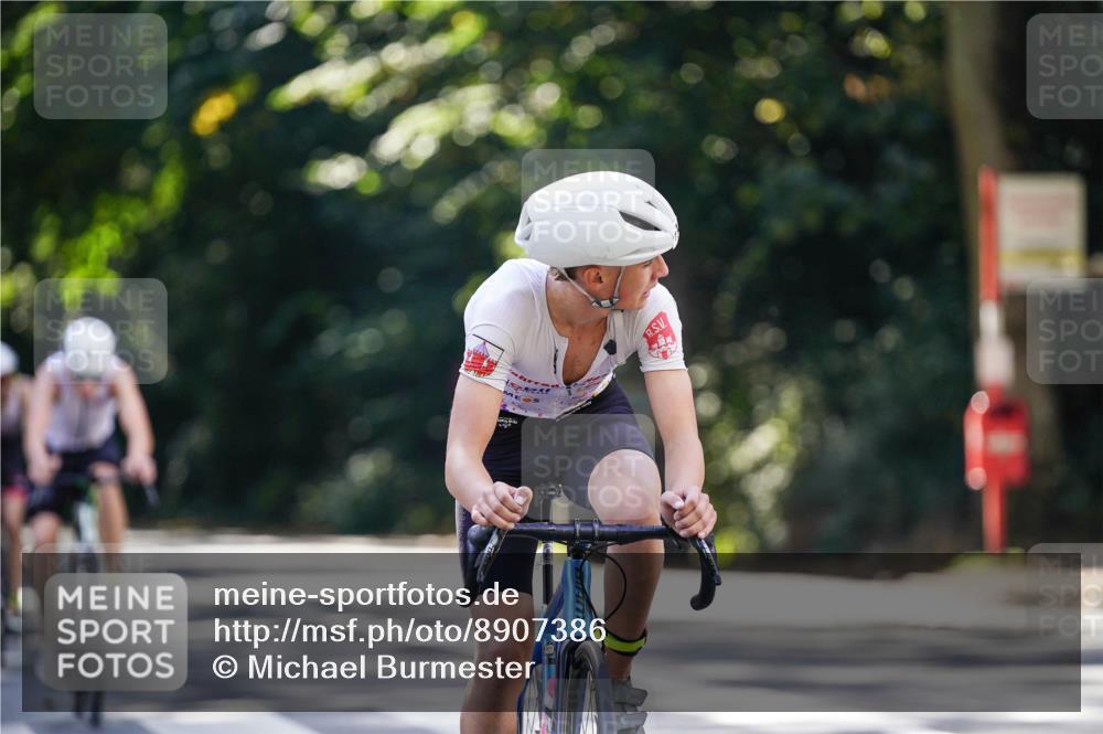 14.09.2025 - Stadtparktriathlon Michael Burmester http://msf.ph/oto/8907386 14.09.2025 13:37:34 Radfahren 1438, 1439, 1543, 1545, 1551 meine-sportfotos.de