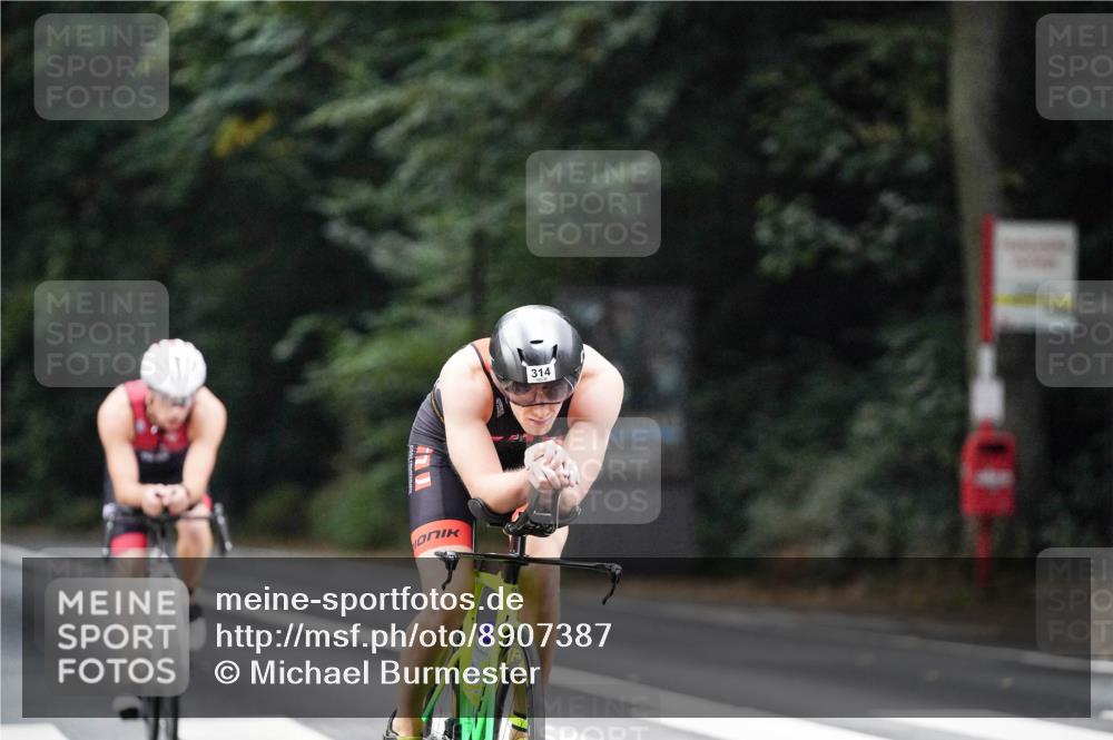 14.09.2025 - Stadtparktriathlon Michael Burmester http://msf.ph/oto/8907387 14.09.2025 09:19:05 Radfahren 314, 334, 422, 431, 472, 480, 482 meine-sportfotos.de