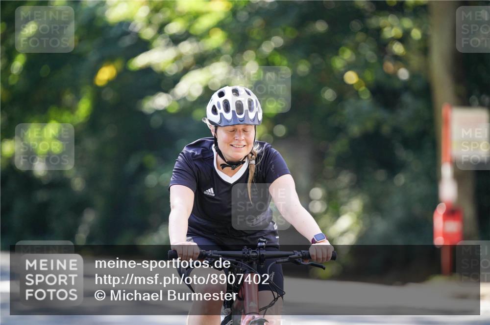 14.09.2025 - Stadtparktriathlon Michael Burmester http://msf.ph/oto/8907402 14.09.2025 13:37:47 Radfahren 1437, 1465 meine-sportfotos.de