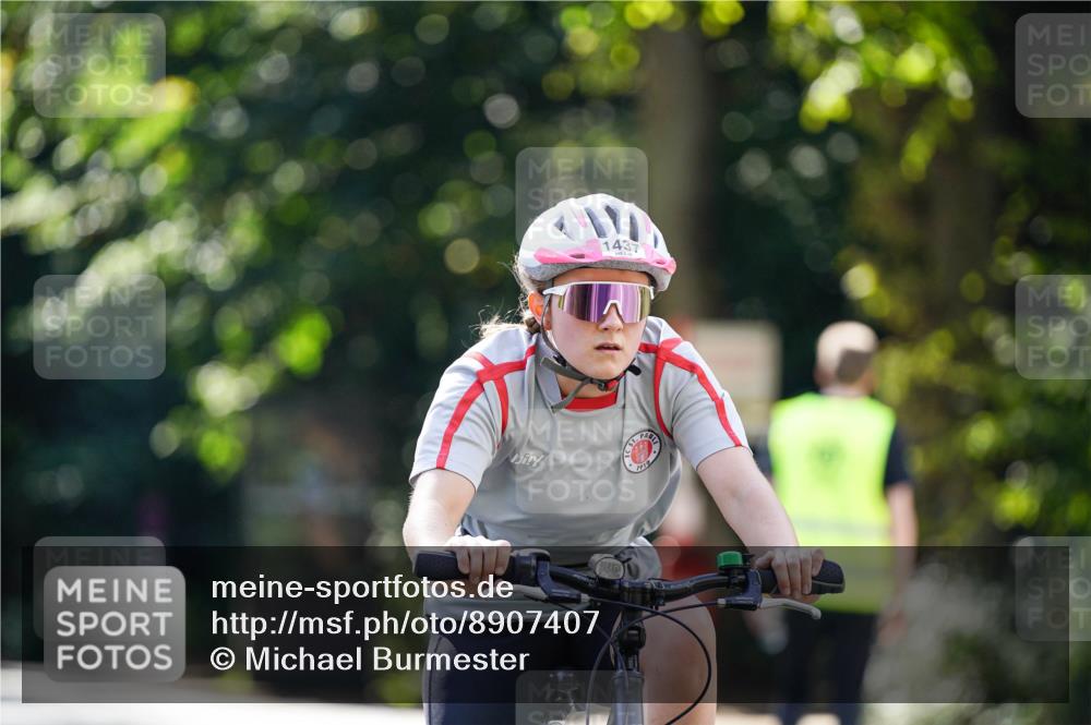 14.09.2025 - Stadtparktriathlon Michael Burmester http://msf.ph/oto/8907407 14.09.2025 13:37:55 Radfahren 1437, 1539 meine-sportfotos.de