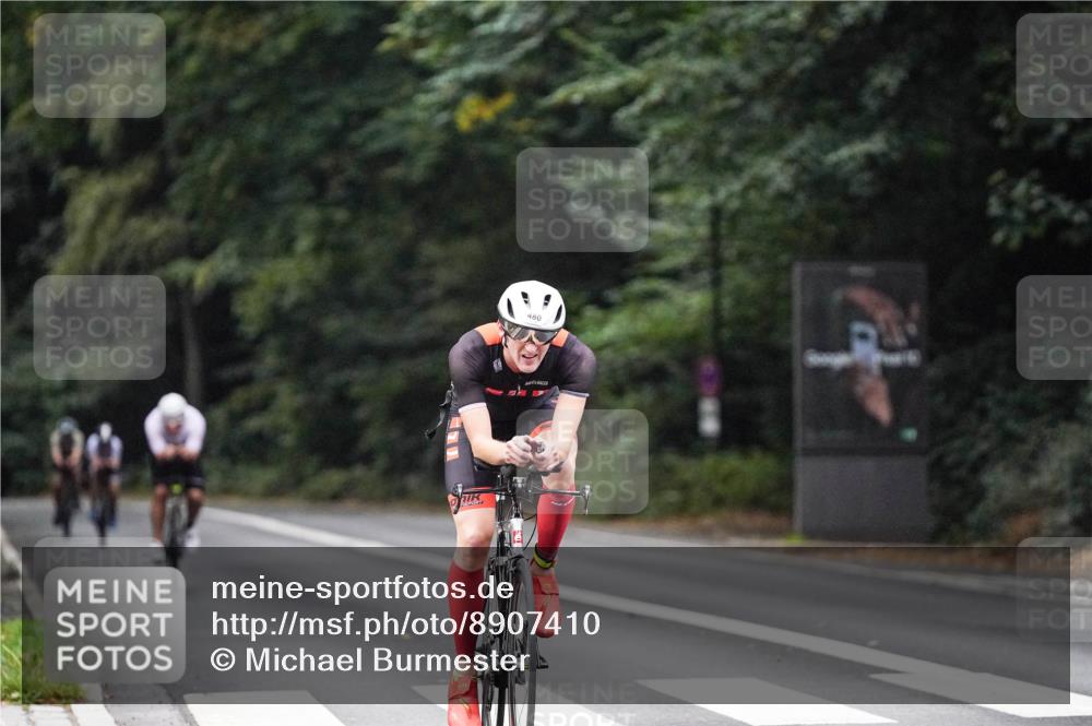 14.09.2025 - Stadtparktriathlon Michael Burmester http://msf.ph/oto/8907410 14.09.2025 09:19:12 Radfahren 338, 397, 422, 431, 464, 471, 480, 482 meine-sportfotos.de