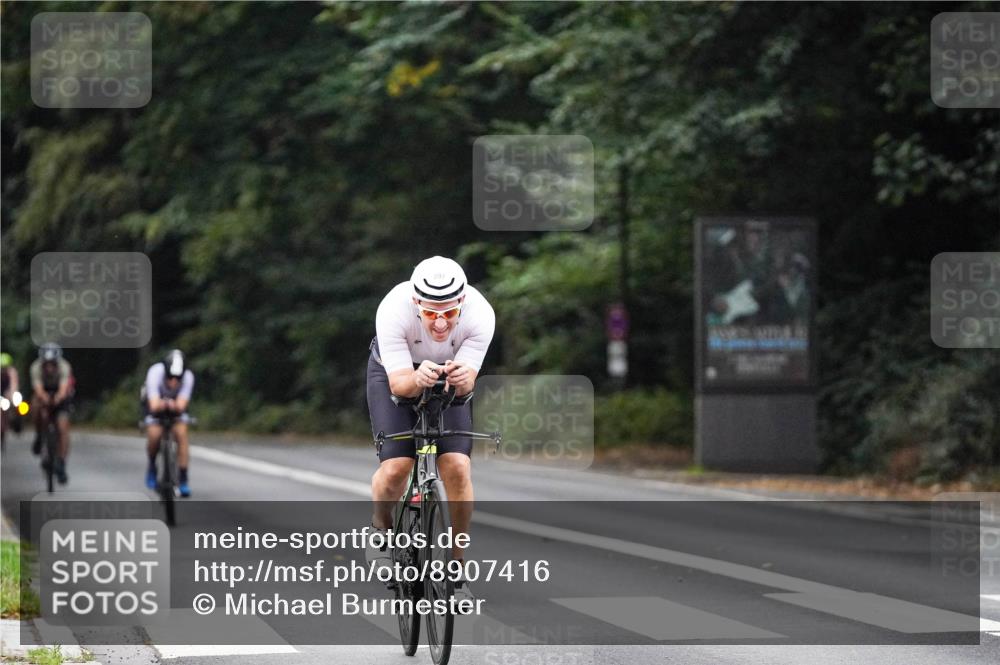 14.09.2025 - Stadtparktriathlon Michael Burmester http://msf.ph/oto/8907416 14.09.2025 09:19:15 Radfahren 338, 397, 431, 464, 471, 480 meine-sportfotos.de