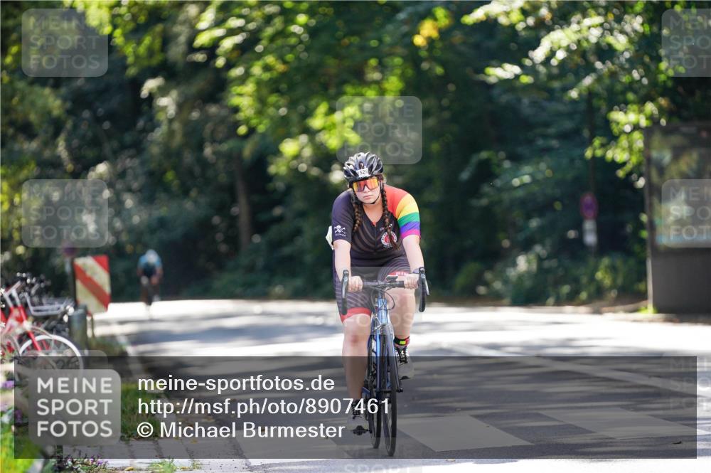 14.09.2025 - Stadtparktriathlon Michael Burmester http://msf.ph/oto/8907461 14.09.2025 13:39:13 Radfahren 1487, 1528, 1541, 1554 meine-sportfotos.de