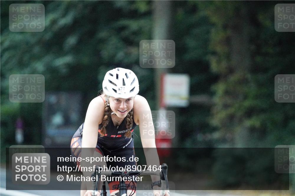 14.09.2025 - Stadtparktriathlon Michael Burmester http://msf.ph/oto/8907464 14.09.2025 09:19:32 Radfahren 425, 439, 443, 467, 477, 479, 486, 492, 494, 495 meine-sportfotos.de