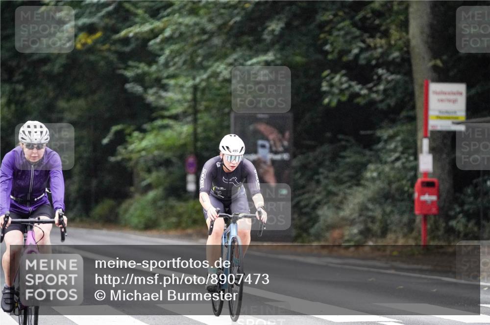14.09.2025 - Stadtparktriathlon Michael Burmester http://msf.ph/oto/8907473 14.09.2025 09:19:36 Radfahren 324, 356, 382, 425, 439, 443, 477, 479, 492, 495, 497 meine-sportfotos.de