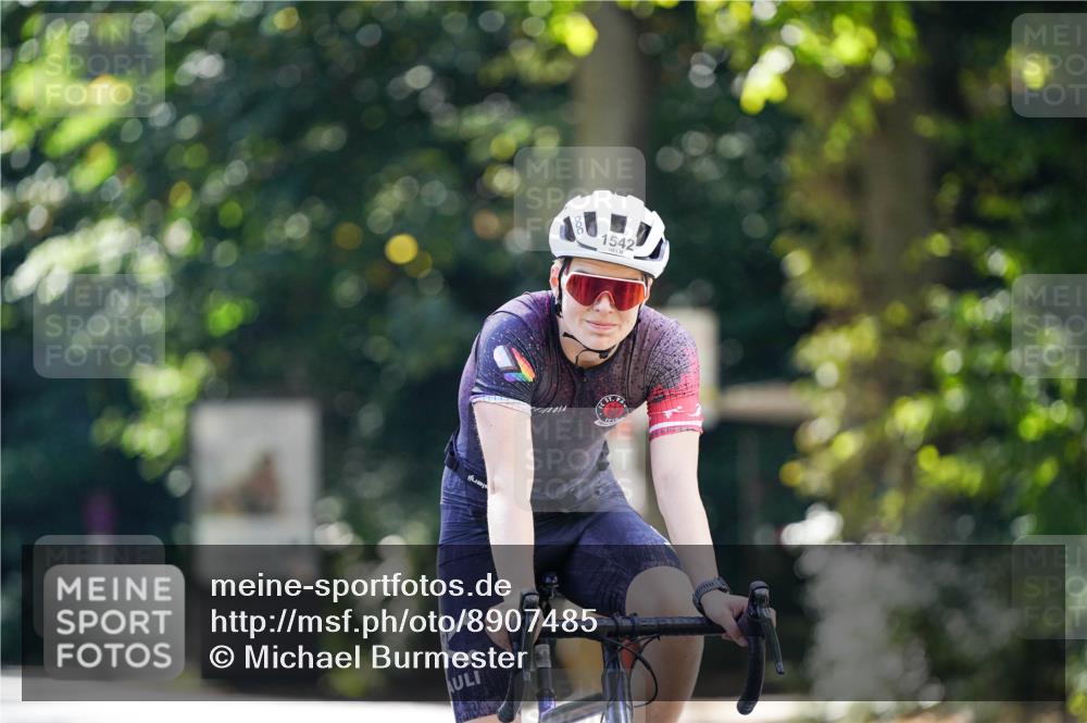 14.09.2025 - Stadtparktriathlon Michael Burmester http://msf.ph/oto/8907485 14.09.2025 13:39:34 Radfahren 1520, 1542 meine-sportfotos.de