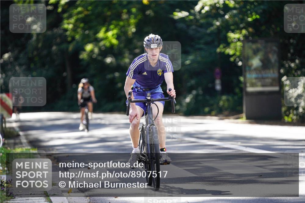 14.09.2025 - Stadtparktriathlon Michael Burmester http://msf.ph/oto/8907517 14.09.2025 13:40:59 Radfahren 1423, 1559 meine-sportfotos.de