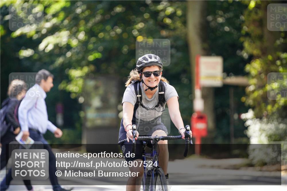 14.09.2025 - Stadtparktriathlon Michael Burmester http://msf.ph/oto/8907524 14.09.2025 13:41:04 Radfahren 1423, 1559 meine-sportfotos.de