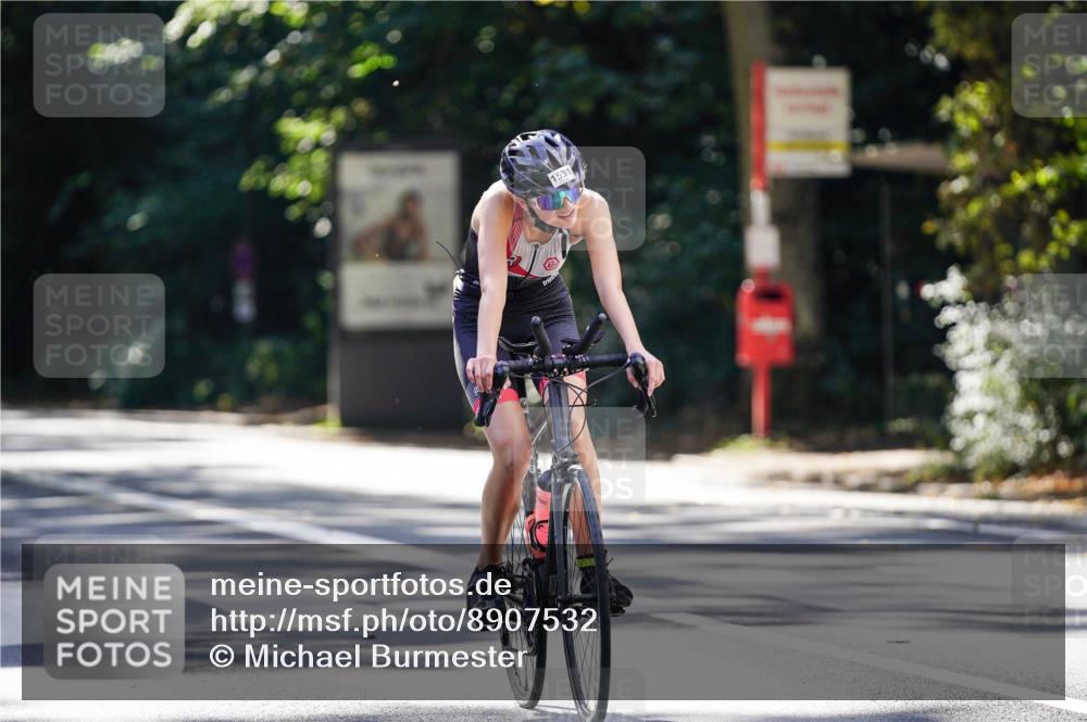 14.09.2025 - Stadtparktriathlon Michael Burmester http://msf.ph/oto/8907532 14.09.2025 13:41:20 Radfahren 1491, 1531, 1535 meine-sportfotos.de