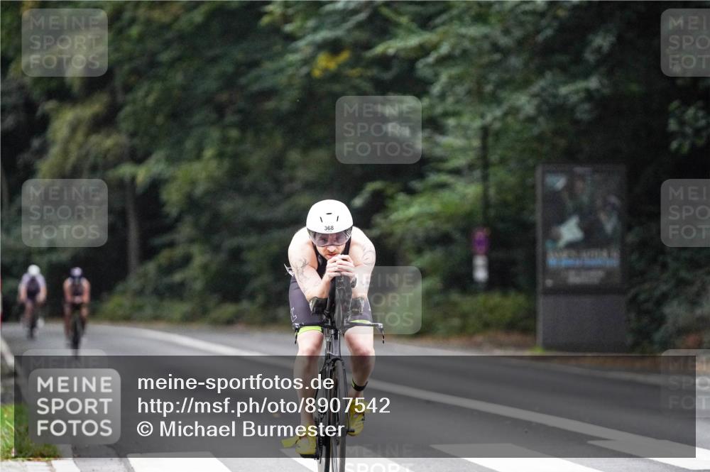 14.09.2025 - Stadtparktriathlon Michael Burmester http://msf.ph/oto/8907542 14.09.2025 09:20:10 Radfahren 368, 423, 503, 505 meine-sportfotos.de