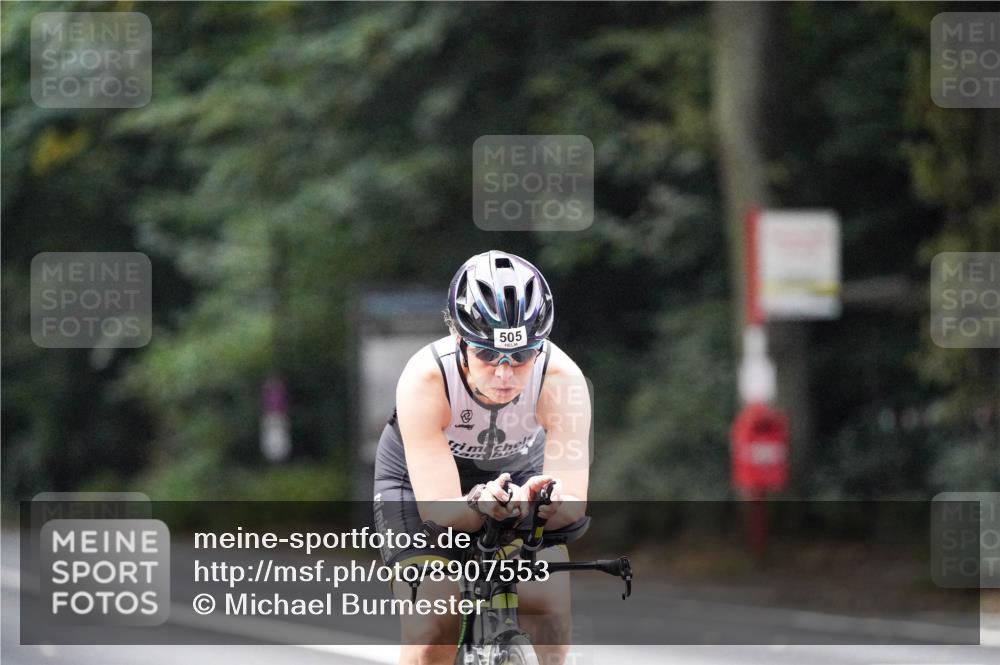 14.09.2025 - Stadtparktriathlon Michael Burmester http://msf.ph/oto/8907553 14.09.2025 09:20:17 Radfahren 419, 469, 505, 506 meine-sportfotos.de