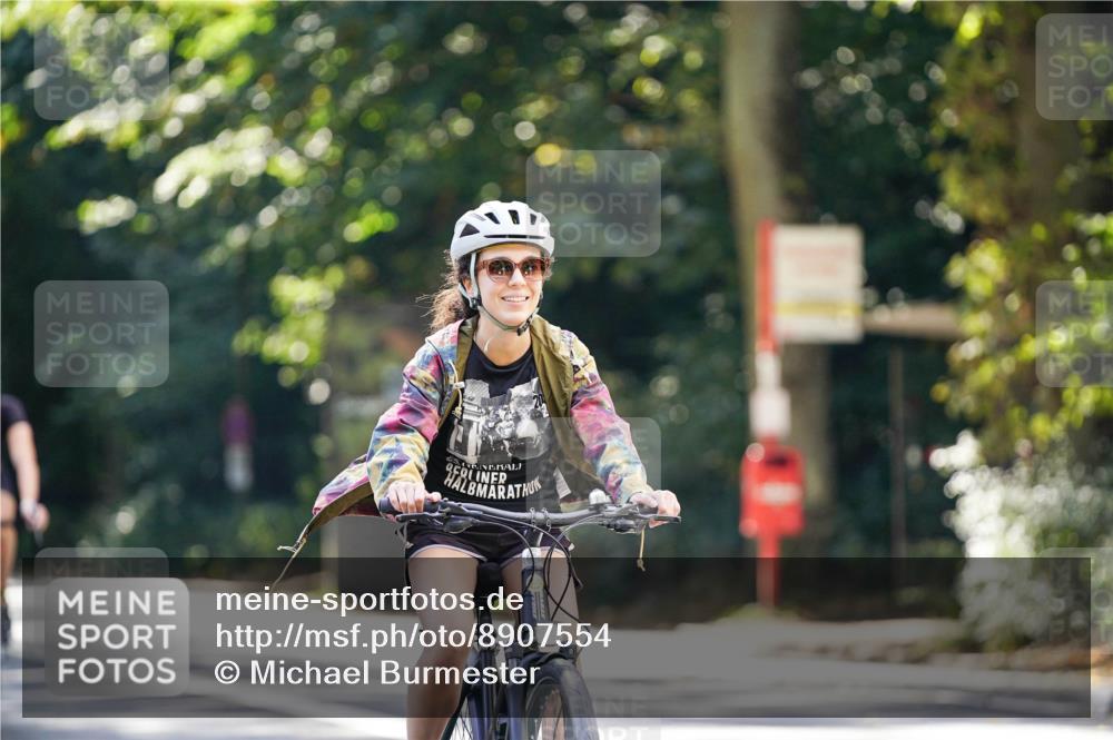 14.09.2025 - Stadtparktriathlon Michael Burmester http://msf.ph/oto/8907554 14.09.2025 13:41:34 Radfahren 1422, 1538, 1558 meine-sportfotos.de