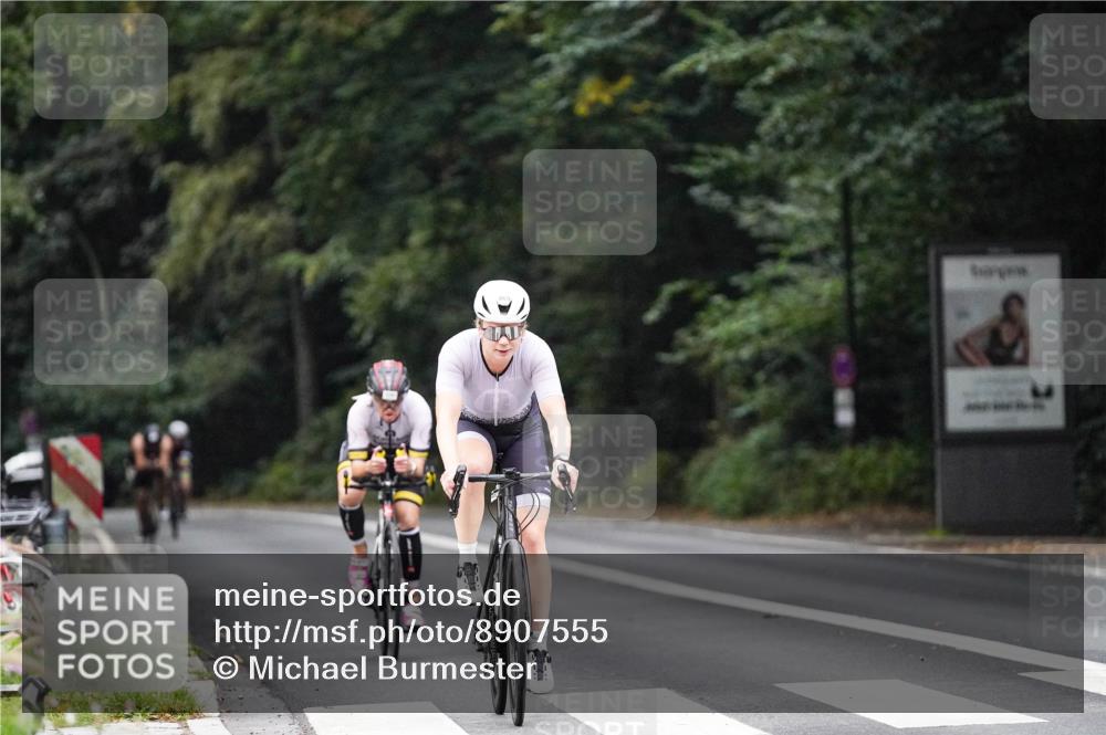 14.09.2025 - Stadtparktriathlon Michael Burmester http://msf.ph/oto/8907555 14.09.2025 09:20:18 Radfahren 371, 419, 469, 505, 506 meine-sportfotos.de