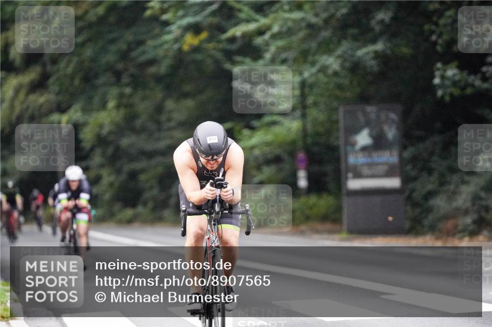 14.09.2025 - Stadtparktriathlon Michael Burmester http://msf.ph/oto/8907565 14.09.2025 09:20:24 Radfahren 301, 326, 345, 359, 363, 370, 371, 373, 419, 445, 469, 506 meine-sportfotos.de