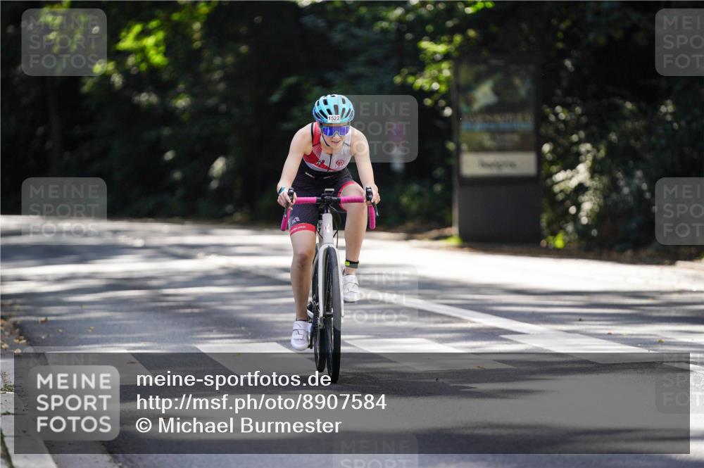 14.09.2025 - Stadtparktriathlon Michael Burmester http://msf.ph/oto/8907584 14.09.2025 13:42:42 Radfahren 1522 meine-sportfotos.de