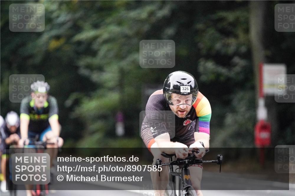14.09.2025 - Stadtparktriathlon Michael Burmester http://msf.ph/oto/8907585 14.09.2025 09:20:30 Radfahren 301, 318, 326, 340, 345, 346, 347, 359, 363, 370, 371, 373, 381, 389, 419, 445 meine-sportfotos.de