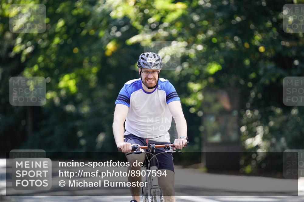 14.09.2025 - Stadtparktriathlon Michael Burmester http://msf.ph/oto/8907594 14.09.2025 13:42:56 Radfahren 1475 meine-sportfotos.de