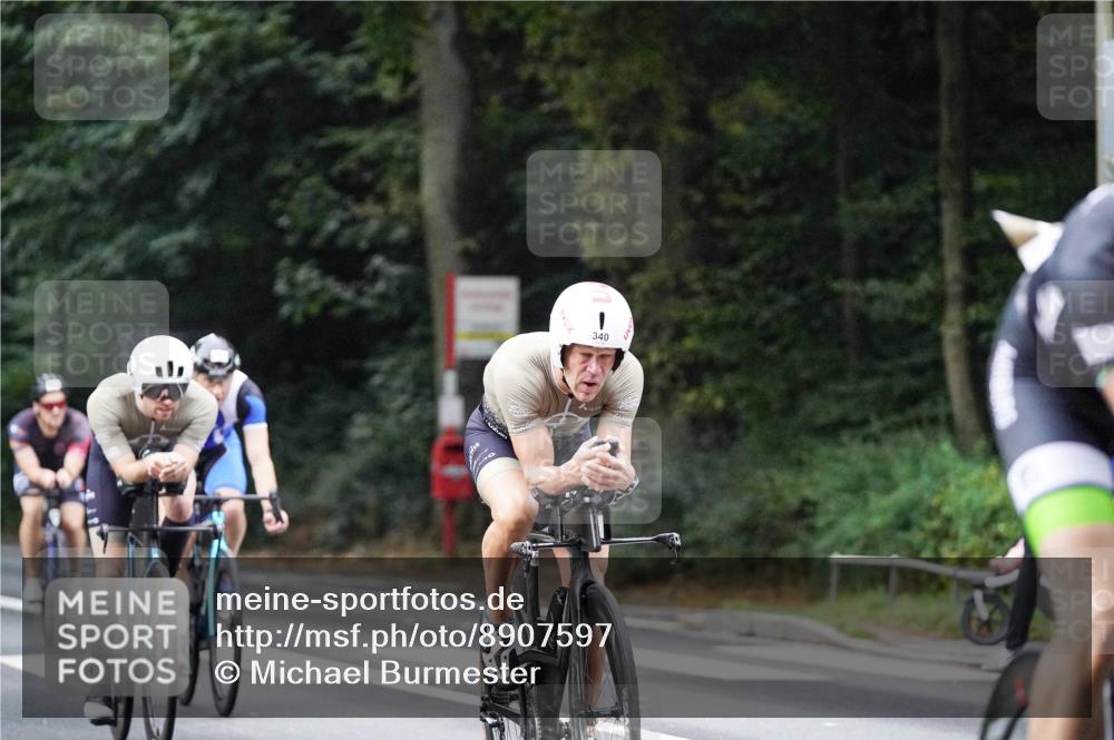 14.09.2025 - Stadtparktriathlon Michael Burmester http://msf.ph/oto/8907597 14.09.2025 09:20:34 Radfahren 301, 318, 326, 340, 345, 346, 347, 359, 363, 370, 373, 377, 381, 386, 389, 448 meine-sportfotos.de
