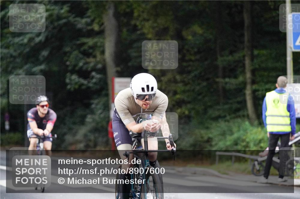 14.09.2025 - Stadtparktriathlon Michael Burmester http://msf.ph/oto/8907600 14.09.2025 09:20:34 Radfahren 301, 318, 326, 340, 345, 346, 347, 359, 363, 370, 373, 377, 381, 386, 389, 448 meine-sportfotos.de