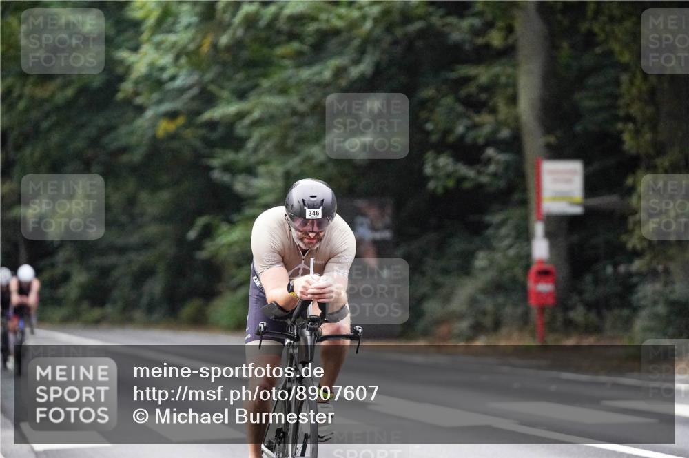 14.09.2025 - Stadtparktriathlon Michael Burmester http://msf.ph/oto/8907607 14.09.2025 09:20:37 Radfahren 301, 318, 340, 345, 346, 347, 359, 370, 373, 377, 381, 386, 389, 448 meine-sportfotos.de