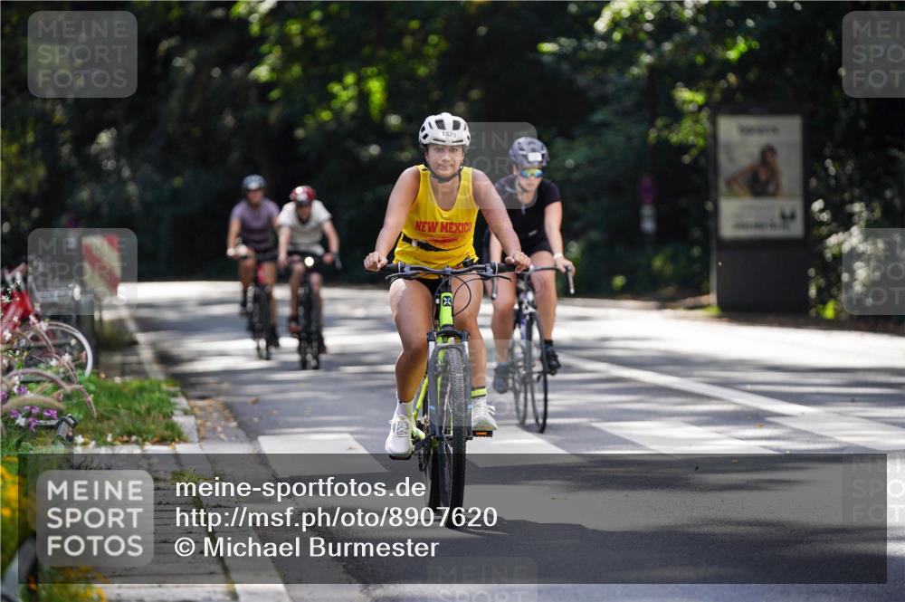 14.09.2025 - Stadtparktriathlon Michael Burmester http://msf.ph/oto/8907620 14.09.2025 13:43:44 Radfahren 1474, 1527, 1529, 1536, 1547, 1553 meine-sportfotos.de