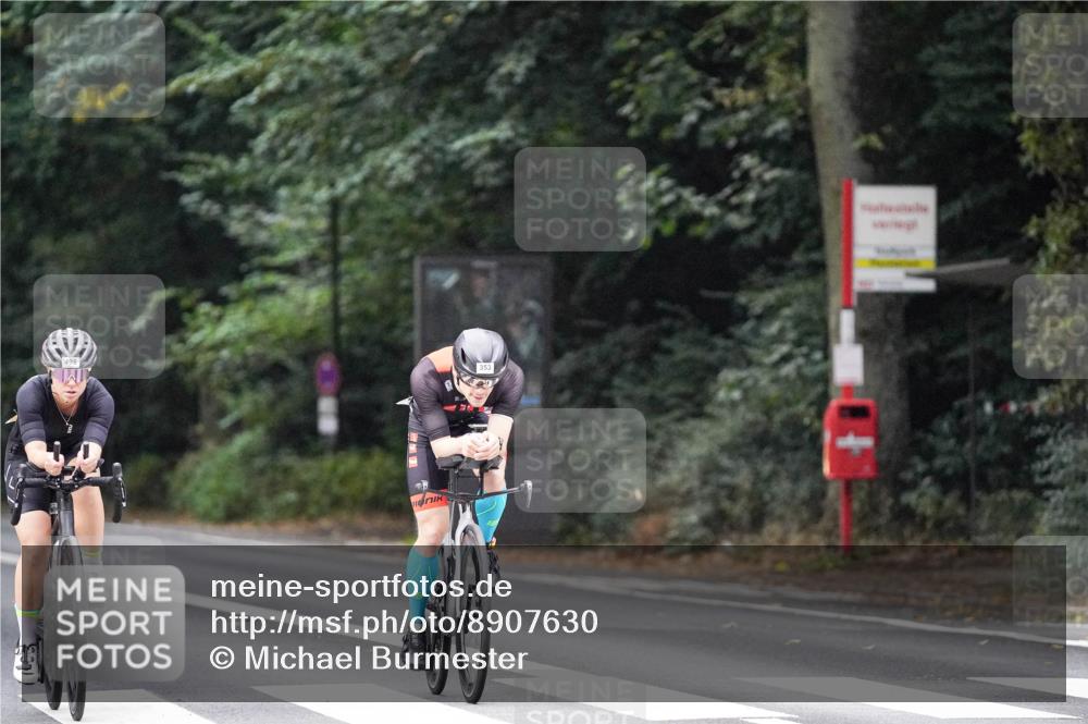 14.09.2025 - Stadtparktriathlon Michael Burmester http://msf.ph/oto/8907630 14.09.2025 09:20:56 Radfahren 353, 498 meine-sportfotos.de